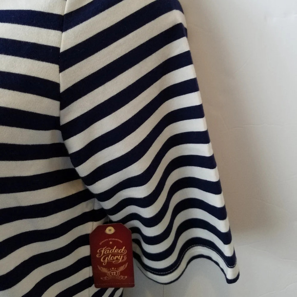 NWT FADED Glory women's striped dress white/navy blue sz.XXL (38 in.) length - Picture 4 of 8